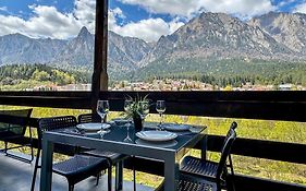 Busteni Mountain View Suites By The River - Ev Plug