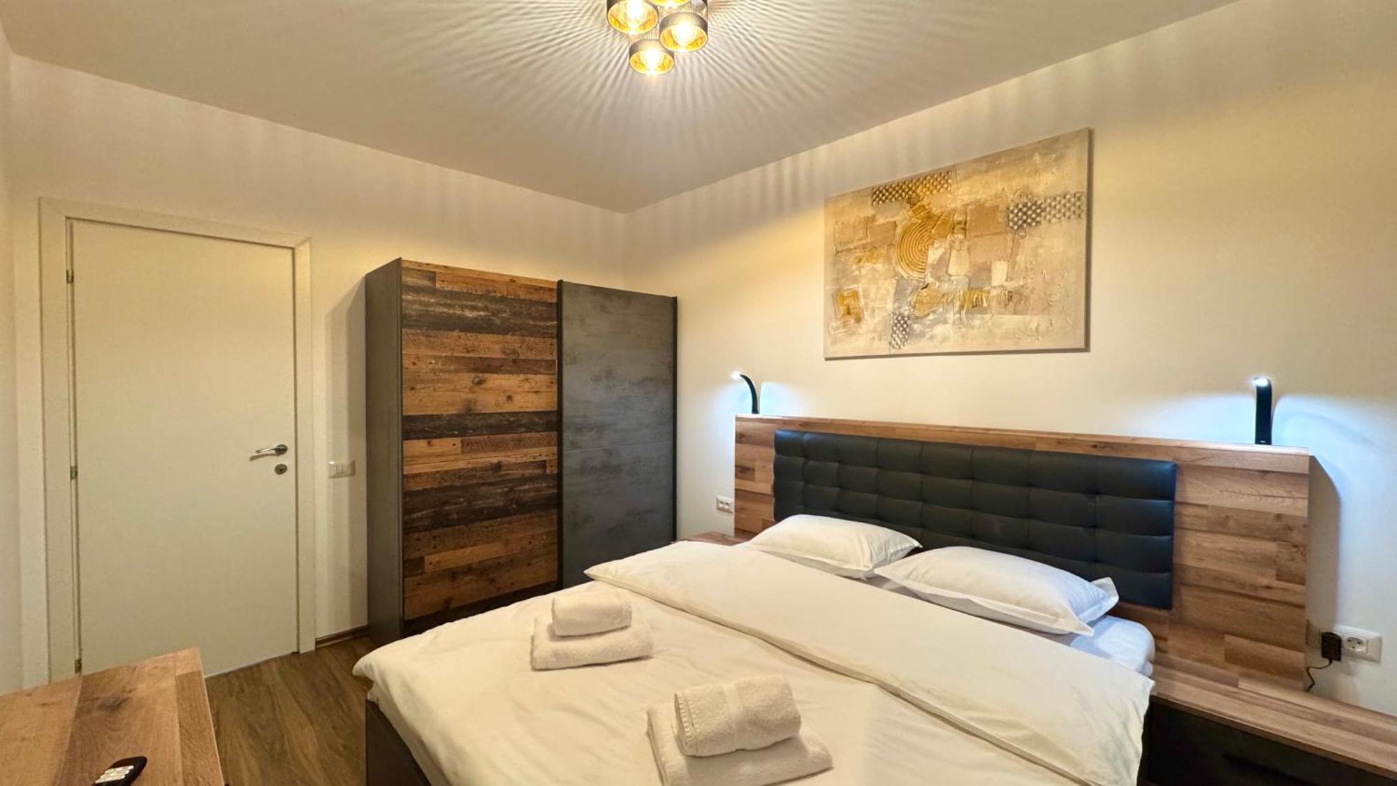 Busteni Mountain View Suites By The River - Ev Plug Exterior foto