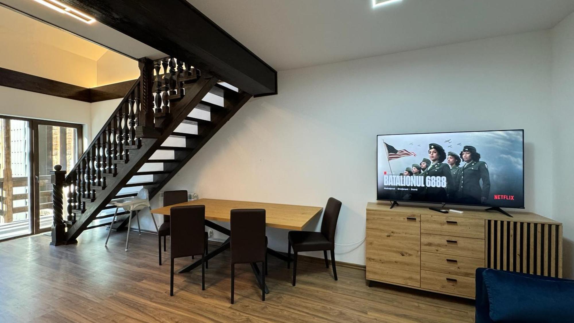 Busteni Mountain View Suites By The River - Ev Plug Cameră foto