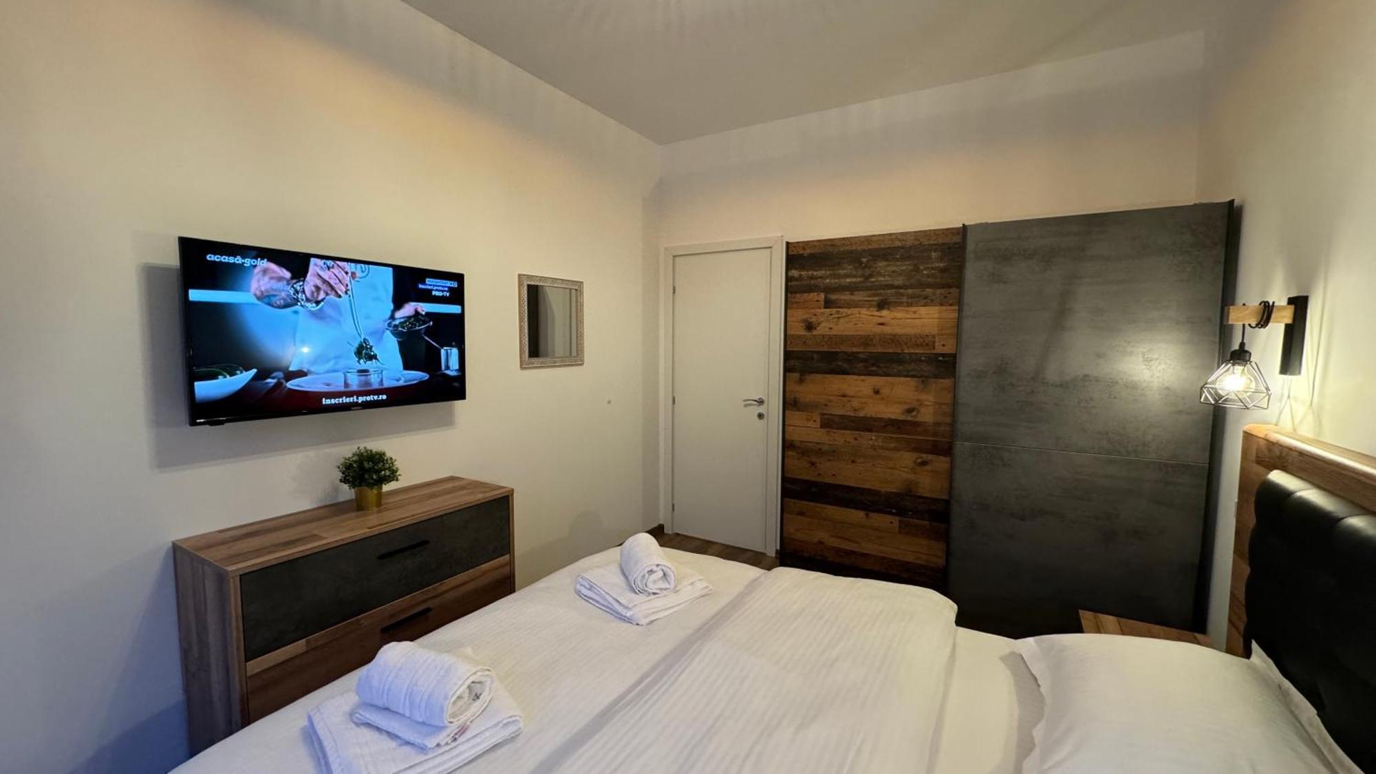 Busteni Mountain View Suites By The River - Ev Plug Exterior foto